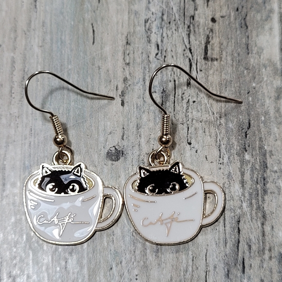 Coffee Kitten Earrings. - Picture 2 of 6